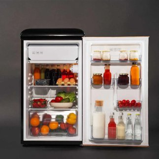 Ρετρό Μίνι Ψυγείο 95L με Κατάψυξη Icebox, Χειροκίνητο Έλεγχο Θερμοκρασίας & Χρυσή Λαβή Μαύρο  CEC-00260 Cecotec