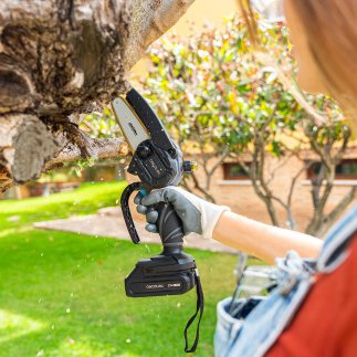 Cecotec Αλυσοπρίονο Χειρός 4" MontanaForce 4000 με Μπαταρία 21V. Λίπανση με κουμπί. Περιλαμβάνει βαλιτσάκι, επιπλέον αλυσίδα και